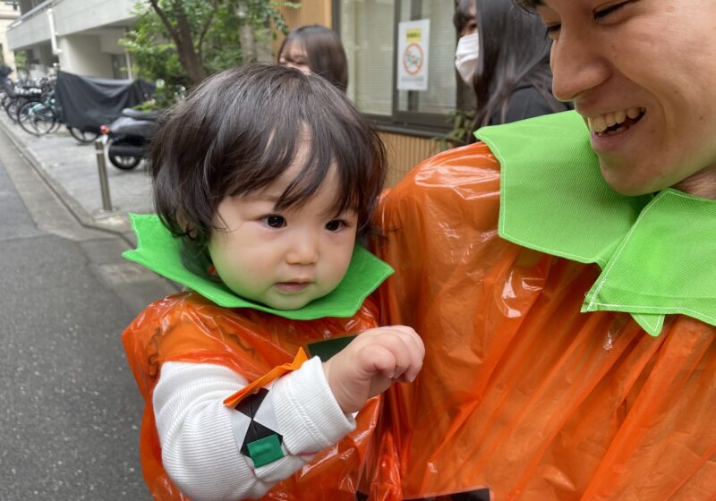 ハロウィンパレードで専門学校に行って、プレゼントをもらったよ！