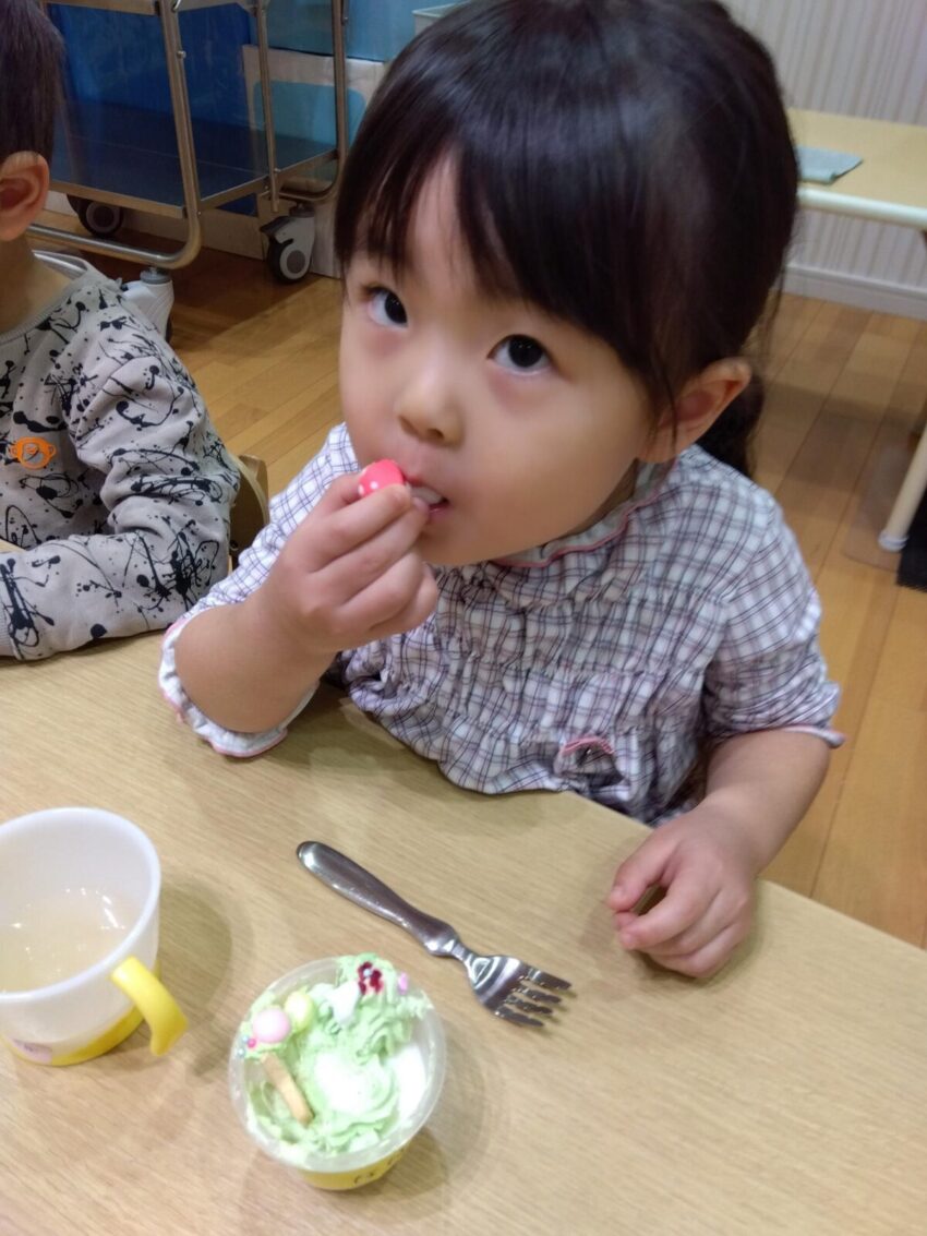 おやつの時間には、手作りプリンを大事そうに食べていました🥺🍮