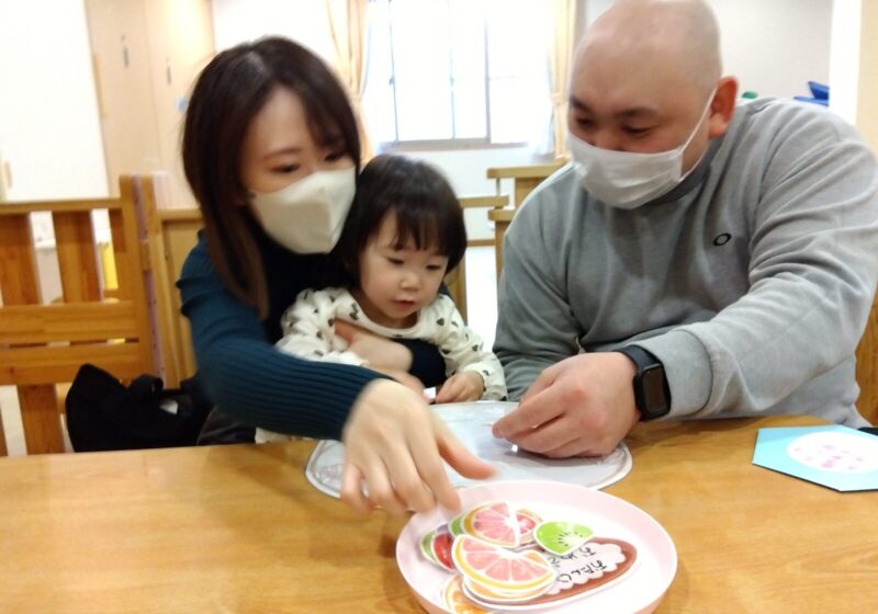 ママとパパとケーキ作り♡