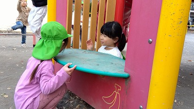 4歳児　みんなで公園で遊んだよ！