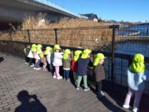 ２歳児　ぱんだ組　「公園楽しいな！」