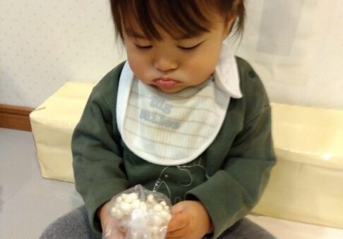 ひよこ組(０歳児クラス)☆11月食育