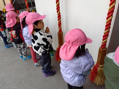 3歳児　初詣と正月遊び！