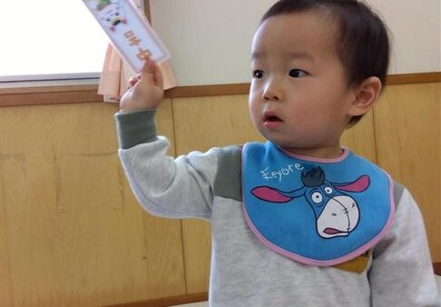 ０歳児クラス「初詣ごっこ」