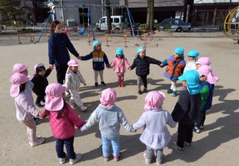 ２歳児　公園