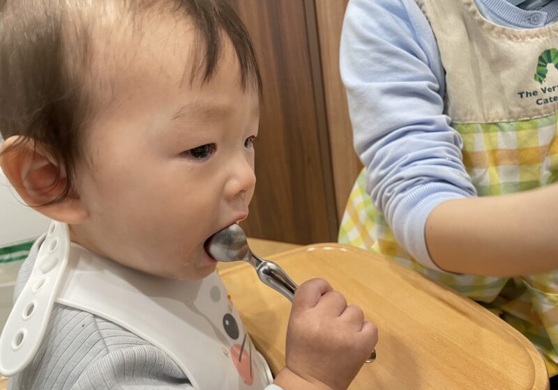はじめての給食 ちょっぴり緊張