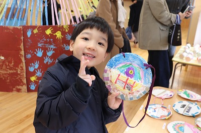 自分で作った作品と記念撮影📷