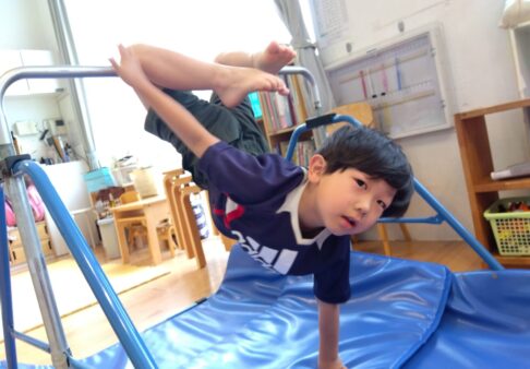 3~5歳児「鉄棒遊び🔥💪」