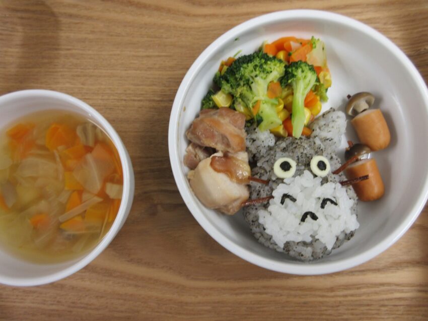 毎日美味しい給食だけじゃない見た目も楽しい行事食