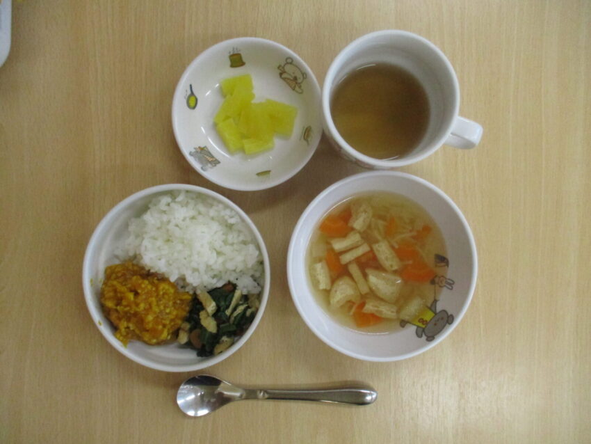 給食