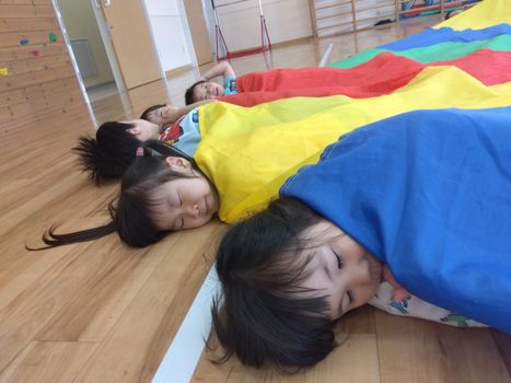 バルーンの練習の途中でお昼寝休憩タイム…zzZ