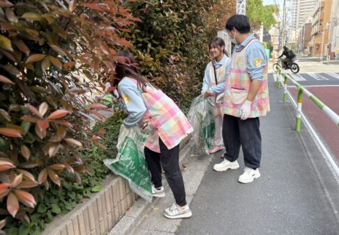 土曜日、草むしりをしました！