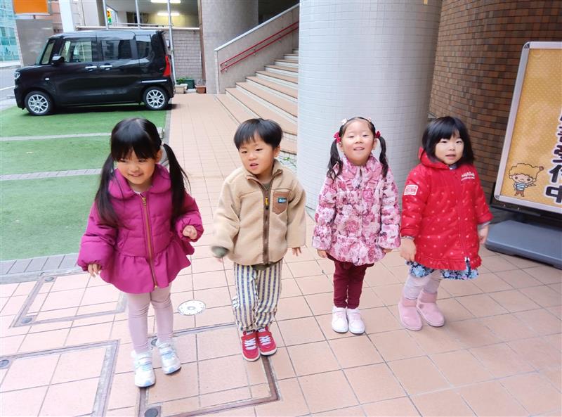 順次登園・自由遊び