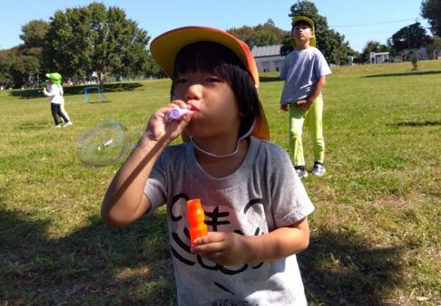 ３歳児　戸外遊び