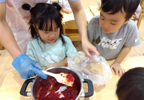 ４歳児　きりん組　「探求心いろいろ☆」